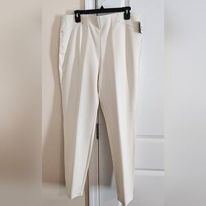 Ladies size 16 winter white stretch comfort pants